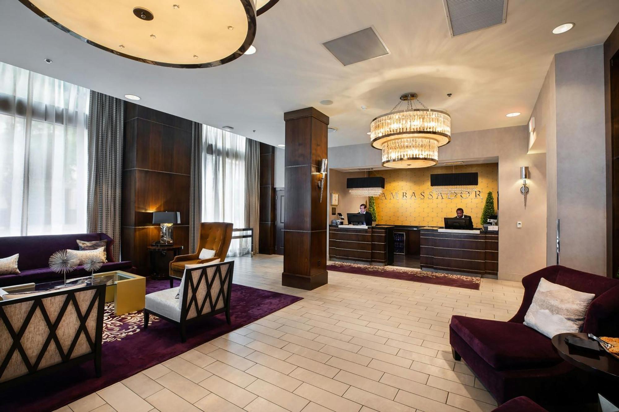Ambassador Hotel Wichita, Autograph Collection Extérieur photo